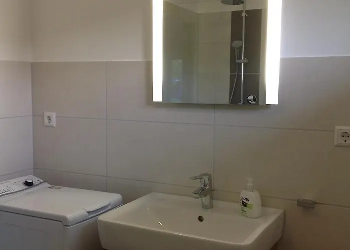 Kleemann's Apartment**** * Zossen