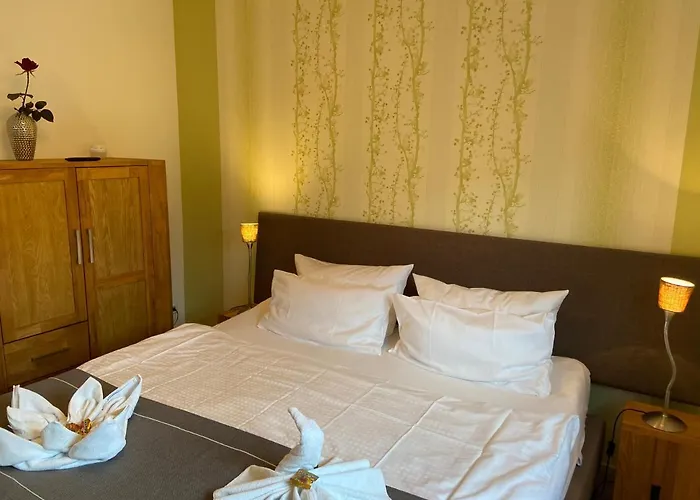 Kleemann's Apartment****